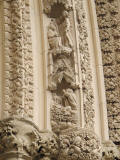 Abraham_About_to_Sacrifice_Isaac-fachada-catedral-York-Minster-1361-405