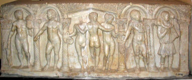 Le-tre-Grazie-e-le-quattro-stagioni-scultura-romana-III-sec-Museo nazionale-del-Bardo-Tunisi