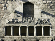 Detail-of-Facade-of-Palazzo-del-Podesta-Judith-Beheading-Holofernes-1273-Narni-Italy-