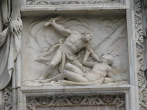 Cain_killing_Abel-Exterior_of_the_Duomo-Milan