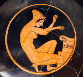 kylix-atti-figuras-roj-Pittore-della-Coppa-dell-Agora-Chairias-510-500-adc-Museo-Agora-Atenas