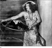 Gloria-Swanson-dreams-of-playing-Salome-in-Stage-Struck-1925